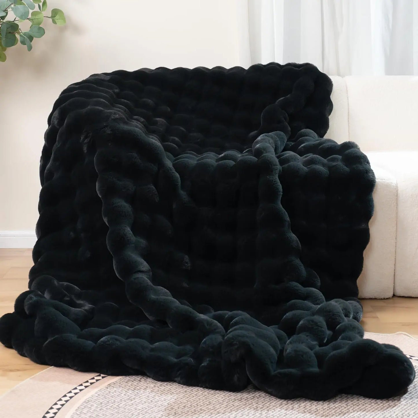 Macinso Luxury Oversized Plush Rabbit Faux Fur Throw Blanket - Super Comfort, Warm and Fluffy for Couch, Chair, Bed, and Living Room - Brown